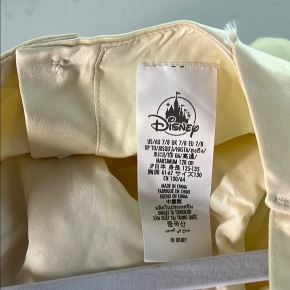 Disney Belle Dress and Jewelry New without Tags - Picture 6 of 9